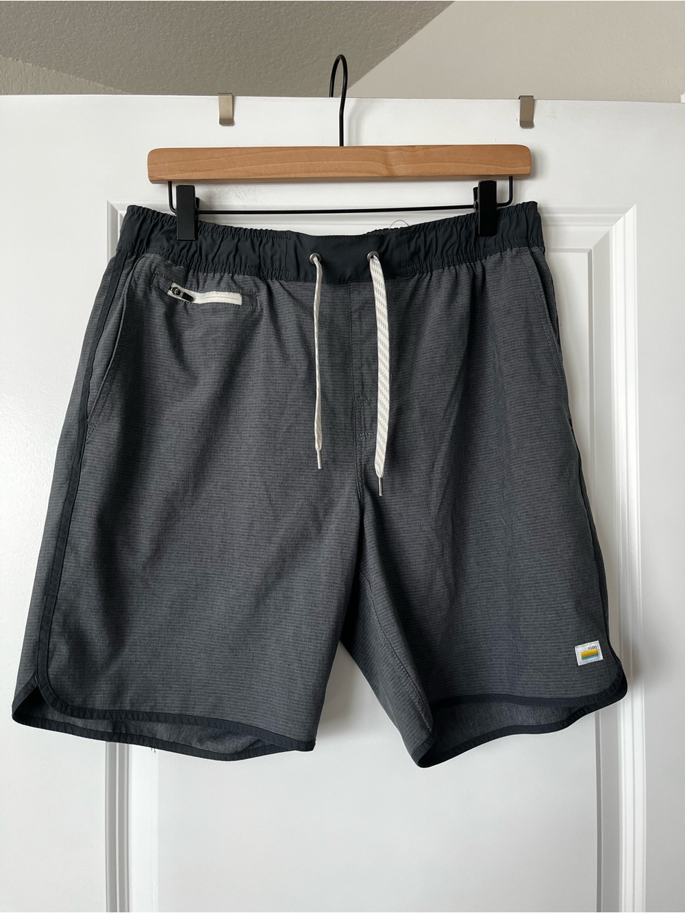 Vuori Charcoal Banks shorts